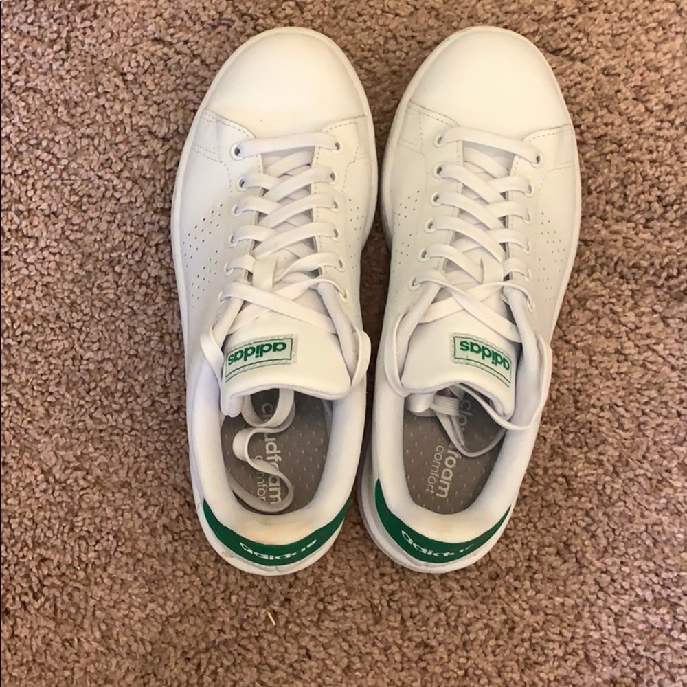 NEW ADIDAS TOO BIG FOR ME